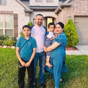 Meet your Posher, Ishwori